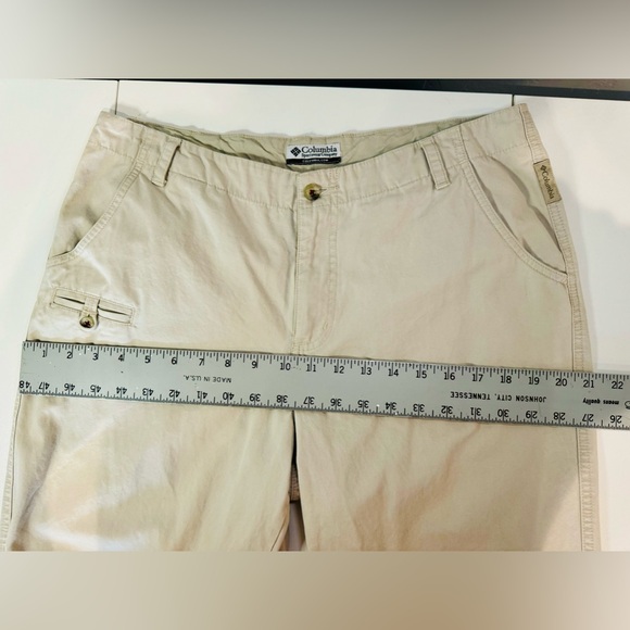 Columbia Women’s Beige Straight Leg Outdoor Pants - Size 12 - Picture 15 of 16